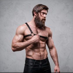 FETISH SUBMISSIVE - ATTITUDE IMBRACATURA IN ECOPELLE CON SPALLE INCROCIATE PER UOMO
